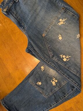 Embroidered high-waisted OG loose Old Navy jeans